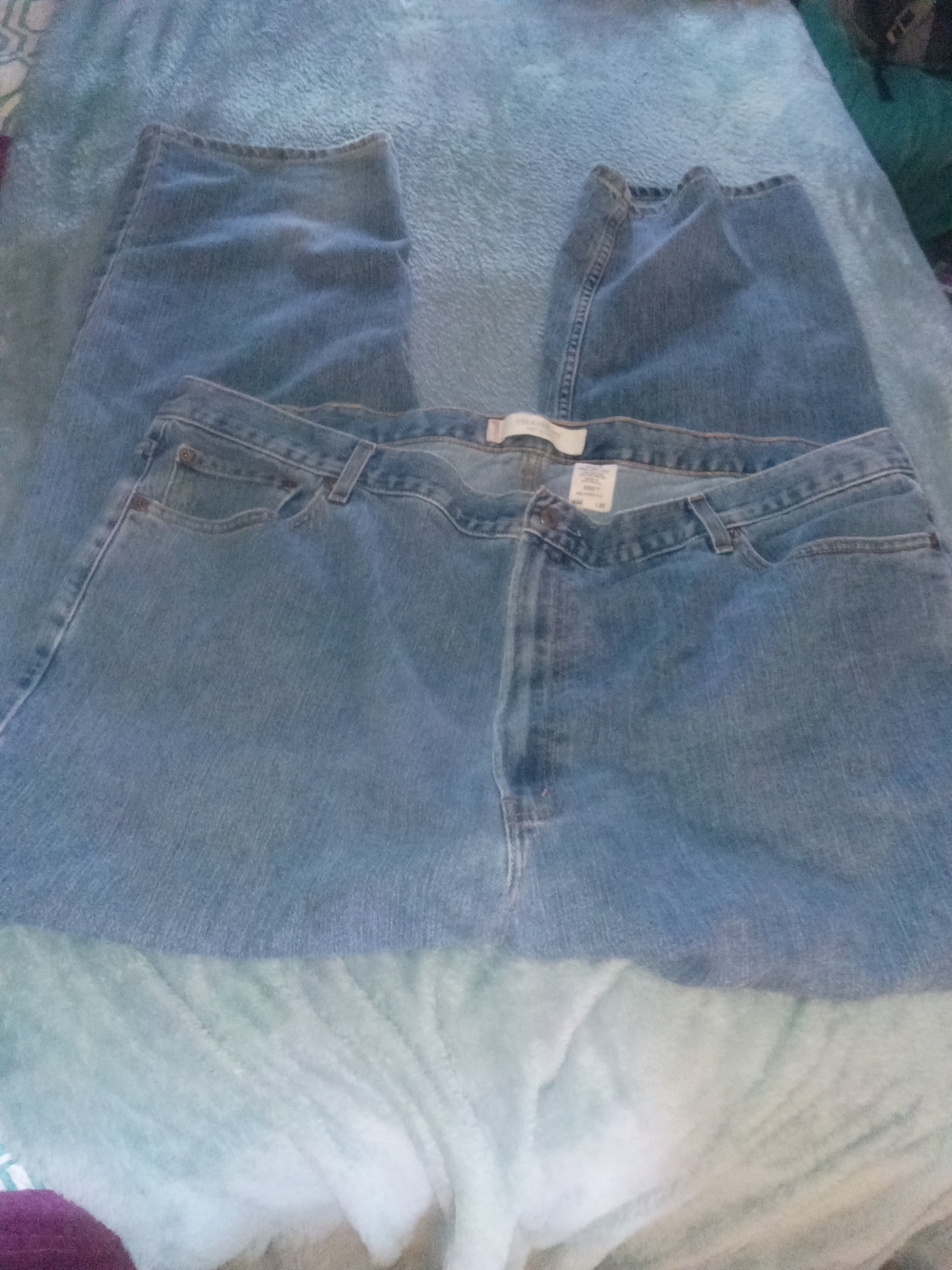 Levi's Men's Light Blue Relaxed Fit Jeans